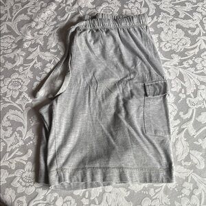 Gray Cargo Shorts with Elastic Waistband and Loose Fit
